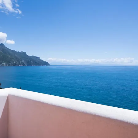 Bossa Amalfi ホテル ラヴェッロ