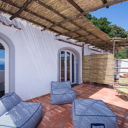 Bossa Amalfi 3*