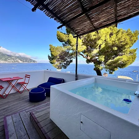 Hotel Bossa Amalfi 3*