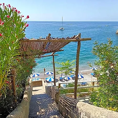 ホテル Bossa Amalfi 3*